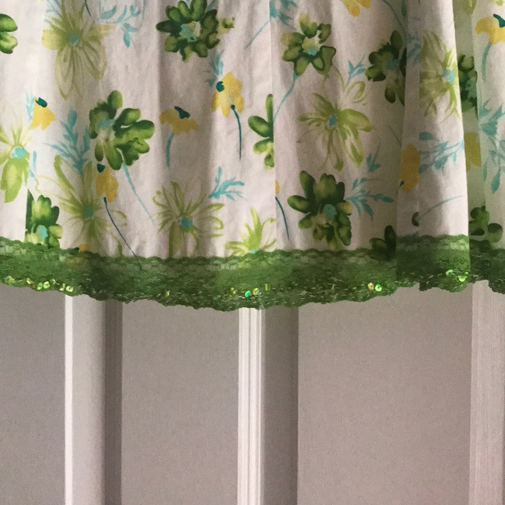 Spring skirt - Picture 2 of 2